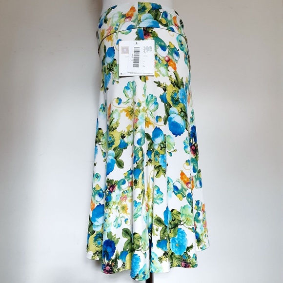 💲SOLD💲LuLaRoe Azure Ivory Blue Floral Skirt - Picture 3 of 5